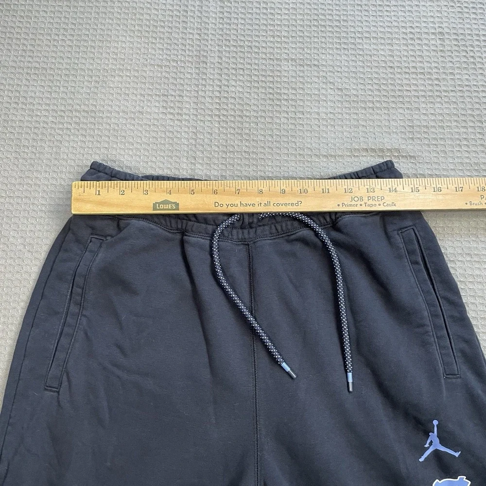 UNC Carolina Tar Heels Jogger Sweatpants Medium Men's Jordan Navy Blue